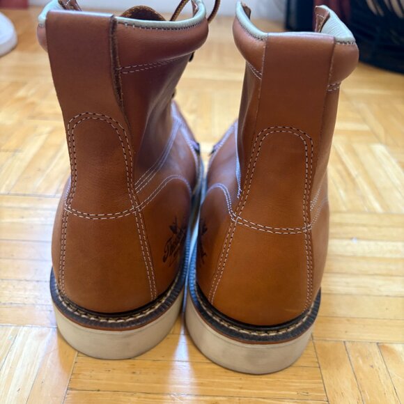 WORN ONCE - Thorogood American Heritage 6" Tobacco Moc Toe Work Boots for Men 11 - Picture 8 of 10